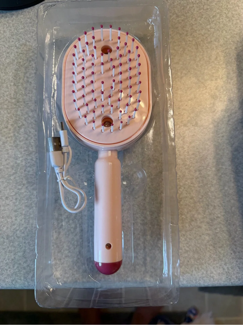 Electric Spray Retractable Air Cushion Comb - White